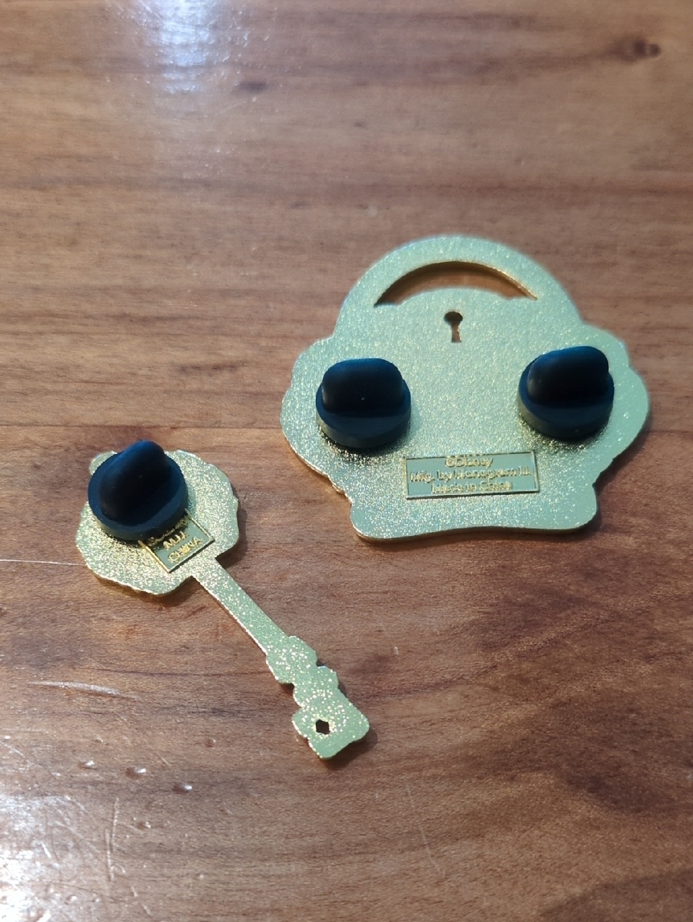 Ariel & Flounder Key Pin Set - Picture 2 of 2